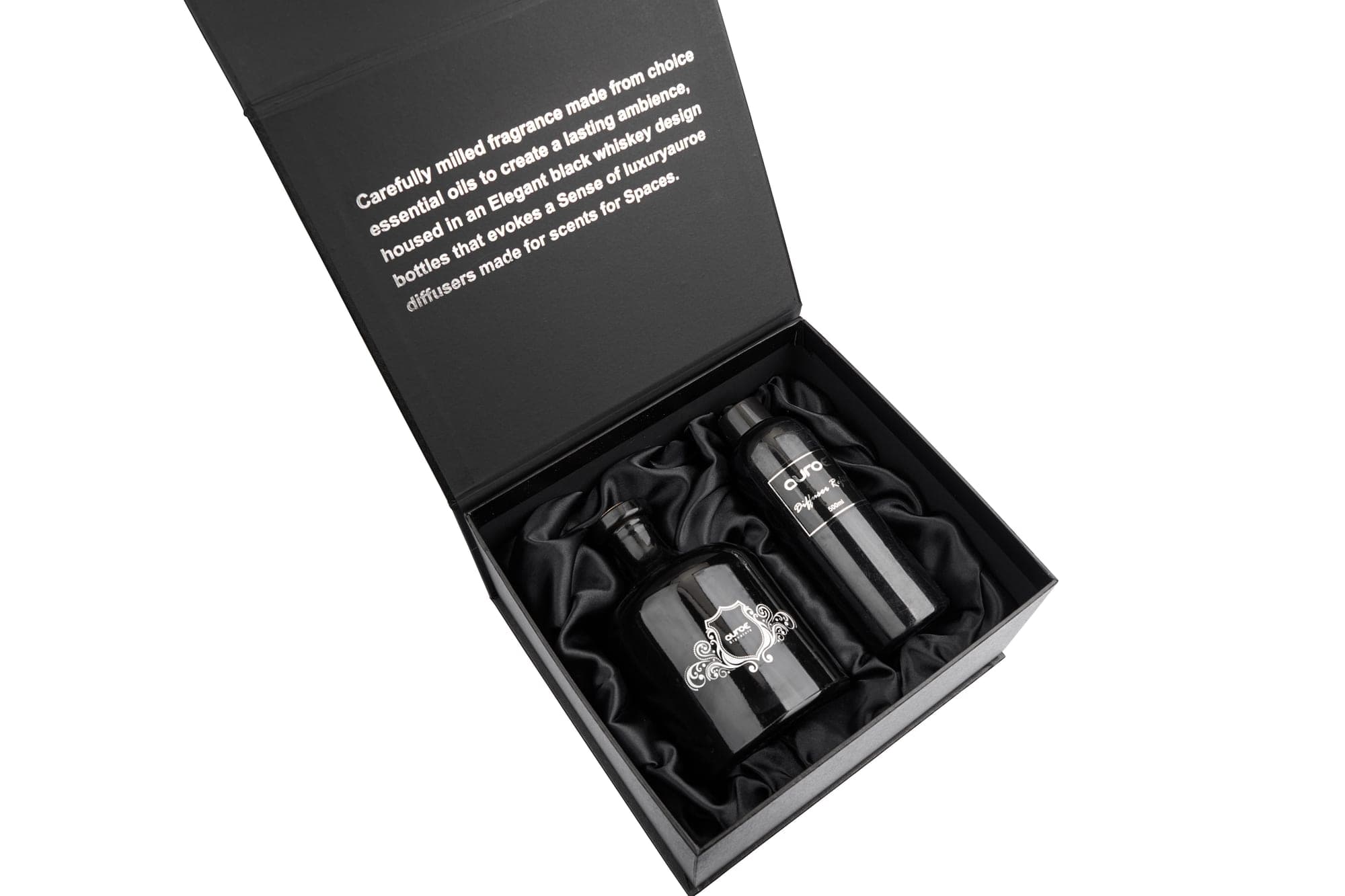 Auroe Signature gift box with diffuser and reeds